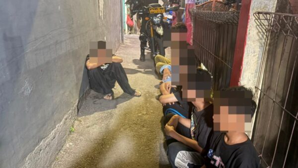 Brimob Polda Metro Jaya Cegah Tawuran di Cipayung, Sita Besi Tajam hingga Balok Dan 8 Pemuda Diamankan