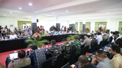 Polri dan Pemerintah Percepat Penanganan Dampak Gempa M 7,7 di Flores