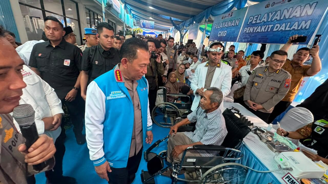 Kapolri Tinjau Baktikes Di Gedung Kspsi Jatim, Layanan Kesehatan Dihadirkan Untuk Pekerja Dan Masyarakat